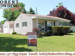 840 Kendon Dr, Lansing, MI 48910