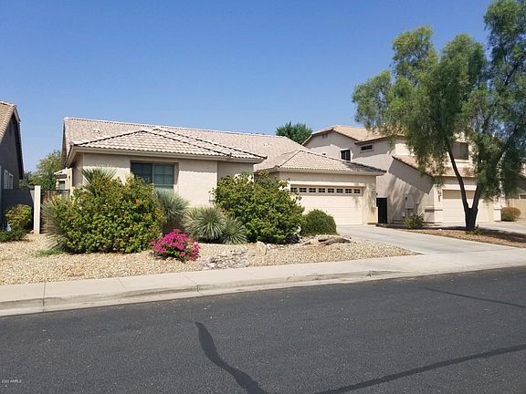 3rd image of 14982 W Dahlia Dr