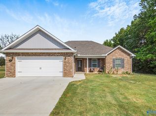 26942 Leslie Ln, Elkmont, AL 35620