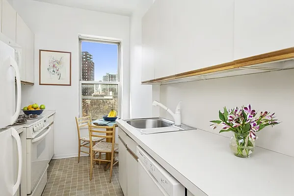 Sold by Keller Williams NYC | media 20