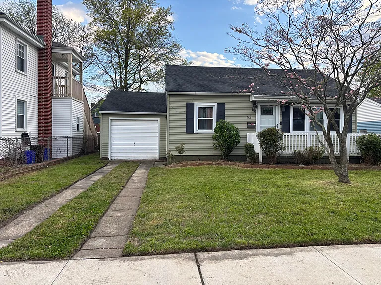 63 E Decatur Ave — Photo 2