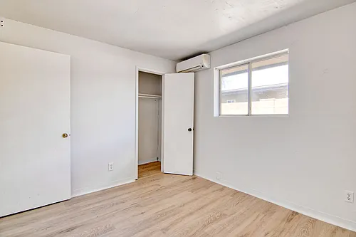 5657 E 28th St #5657 Photo 1