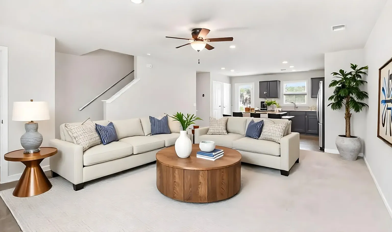 4 bed, 2.5 bath, 1680 sqft, $2,150 — Photo 2