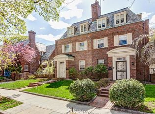 3424 87th St, Jackson Heights, NY 11372