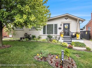 816 Arcola St, Garden City, MI 48135