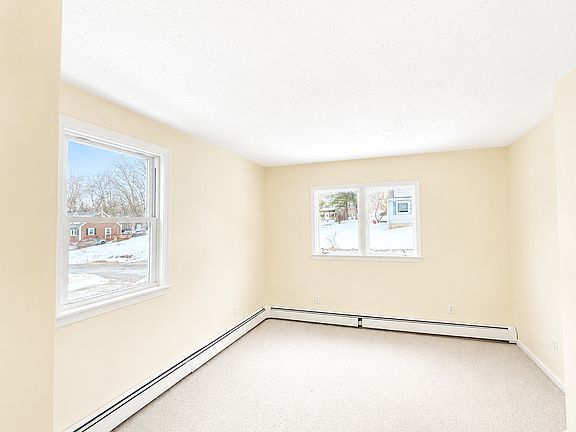 4th image of 35 Fox Hill Rd #1