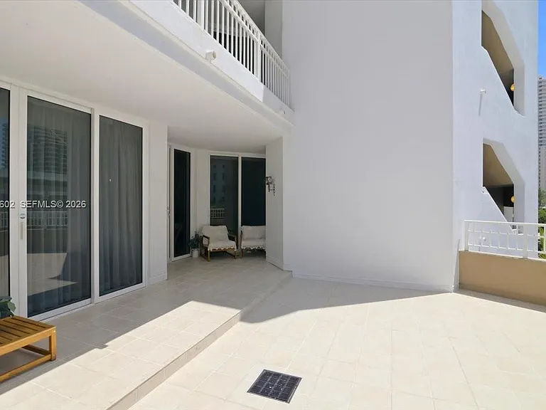 801 Brickell Key Blvd #409 — Photo 37