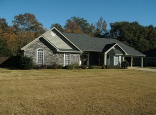 237 Owens Rd, Fort Mitchell, AL 36856