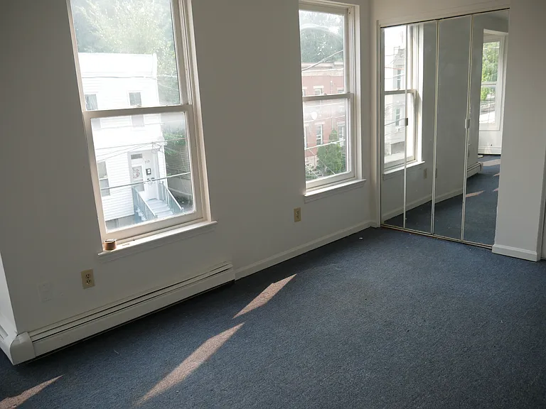 91 1st St #2 — Photo 4