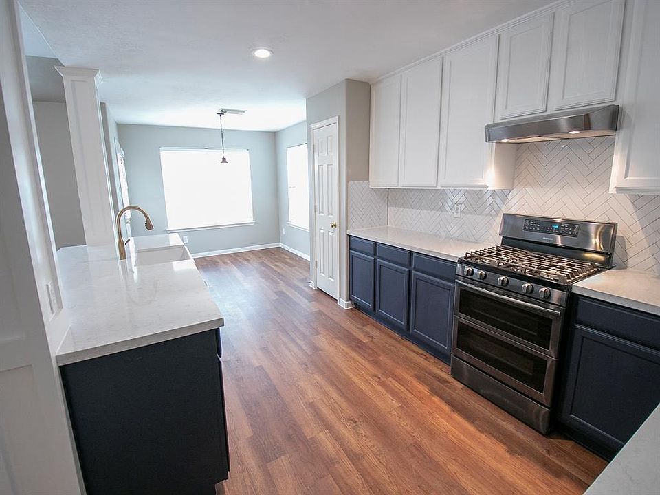 1st image of 2214 Stoney Brook Dr