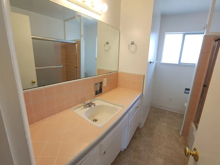 550 Piney Way — Photo 5