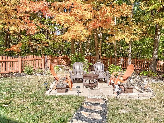 4th image of 7050 Breckenridge Dr