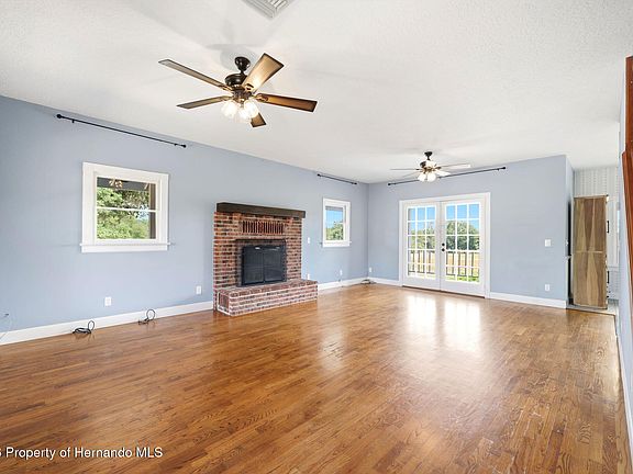 5th image of 35600 Blanton Rd