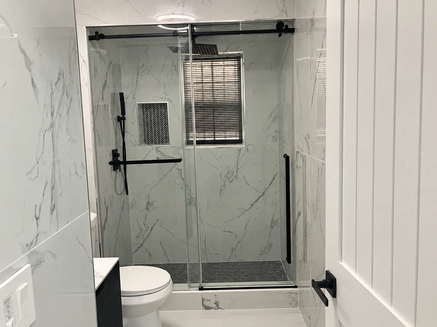 3 bed, $2,500 — Photo 1