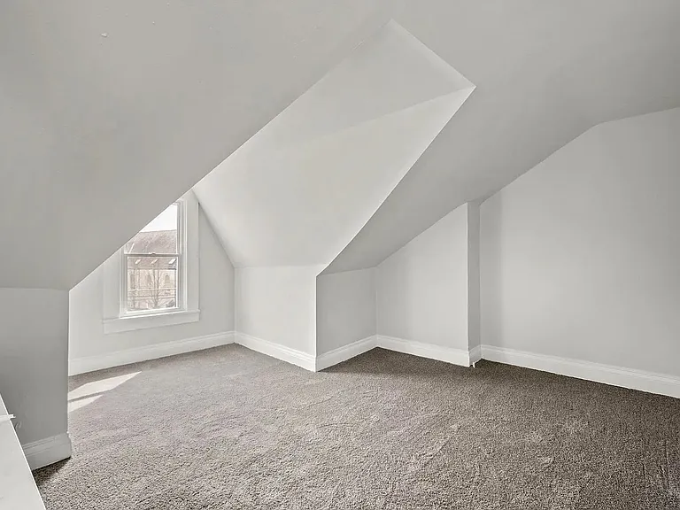 406 Boggs Ave — Photo 2