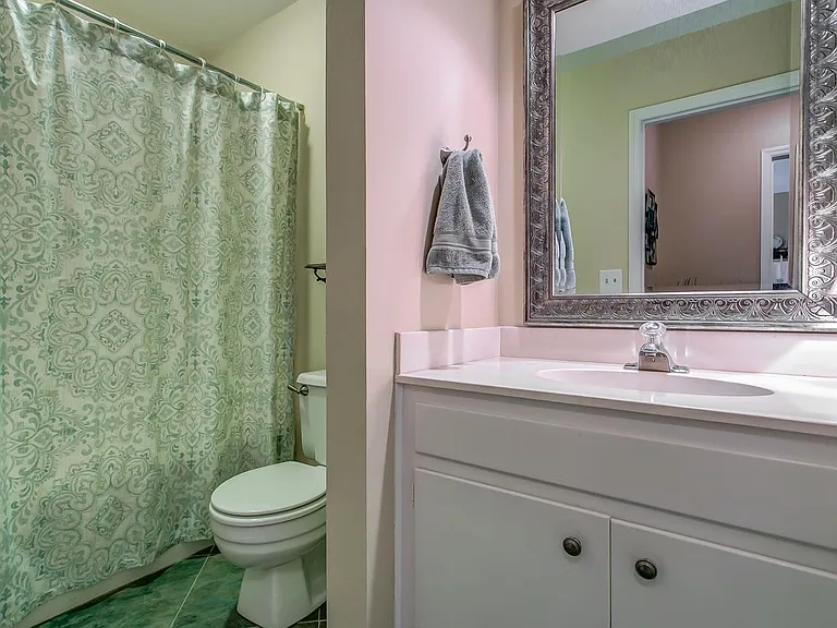 1001 Clifton Ln — Photo 6
