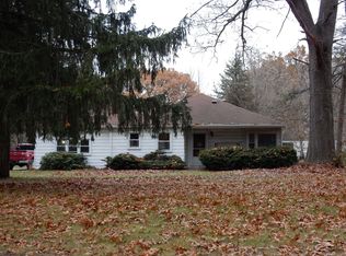 43180 Harris Rd, Belleville, MI 48111