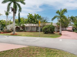 8720 SW 148th St, Palmetto Bay, FL 33176