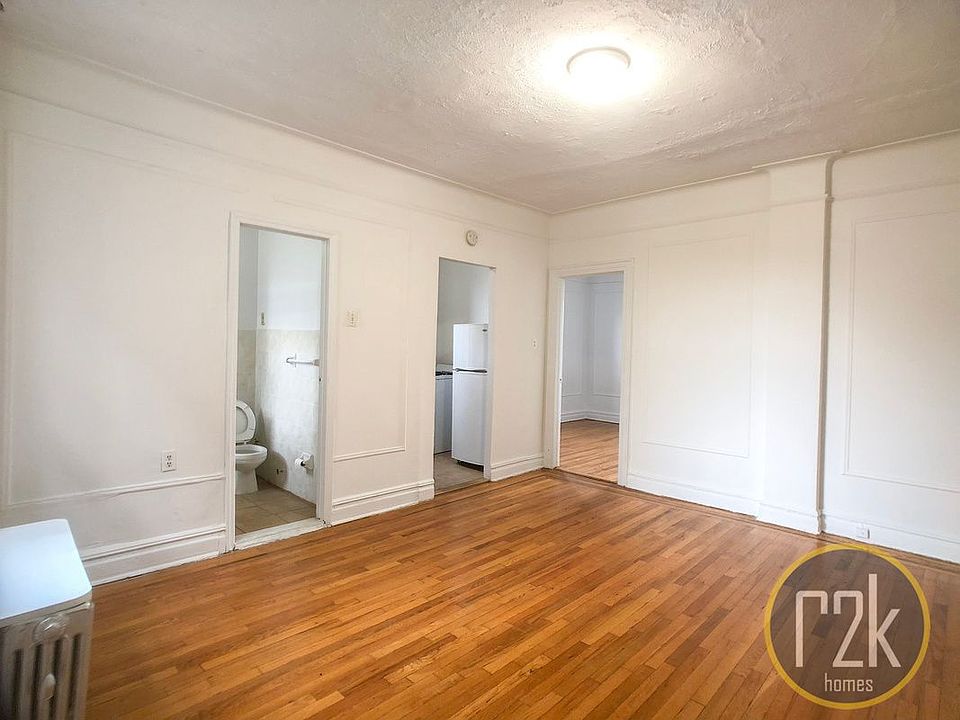 1st image of 3921 65th Pl APT 2B