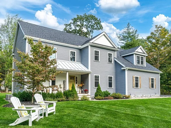 3 Summer Pl, Acton, MA 01720