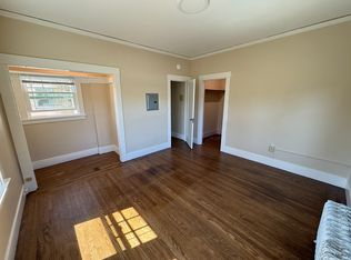 490 41st St APT 8, Oakland, CA 94609