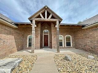 3rd image of 3765 Encino Dr