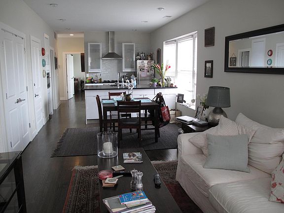 3rd image of 1800 W Chicago Ave #2F