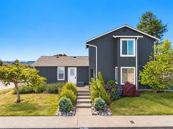 1968 Cascara St, McKinleyville, CA 95519