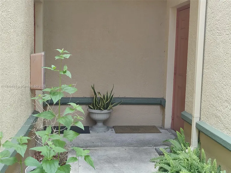 2474 Centergate Dr #204 — Photo 7