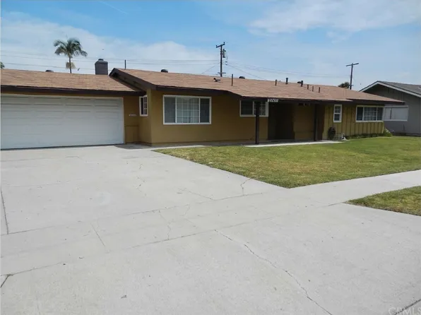 8455 Neptune Dr, Buena Park, CA 90620
