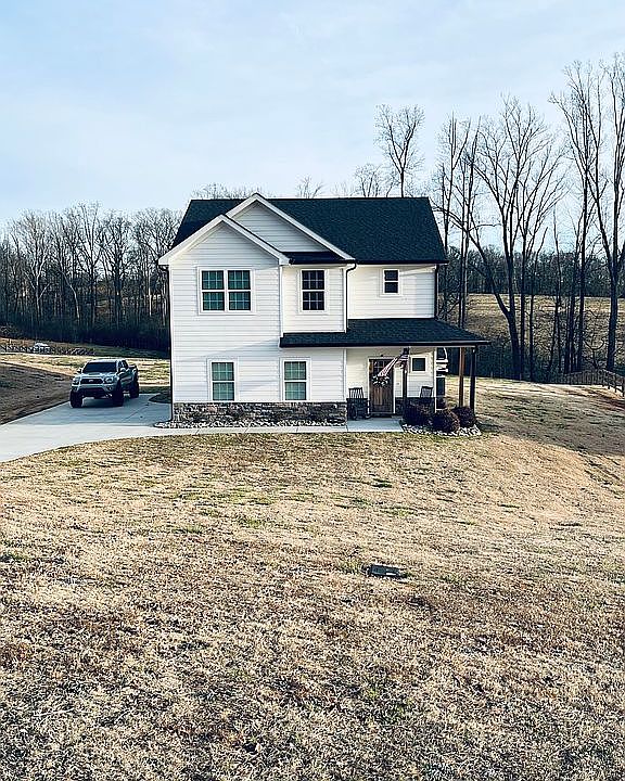 1st image of 834 Wilbanks Rd