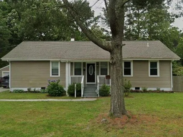 1847 S Streamline Dr, Virginia Beach, VA 23454