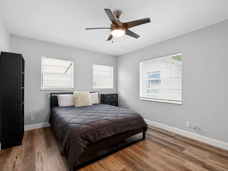 3313 W Leroy St — Photo 13