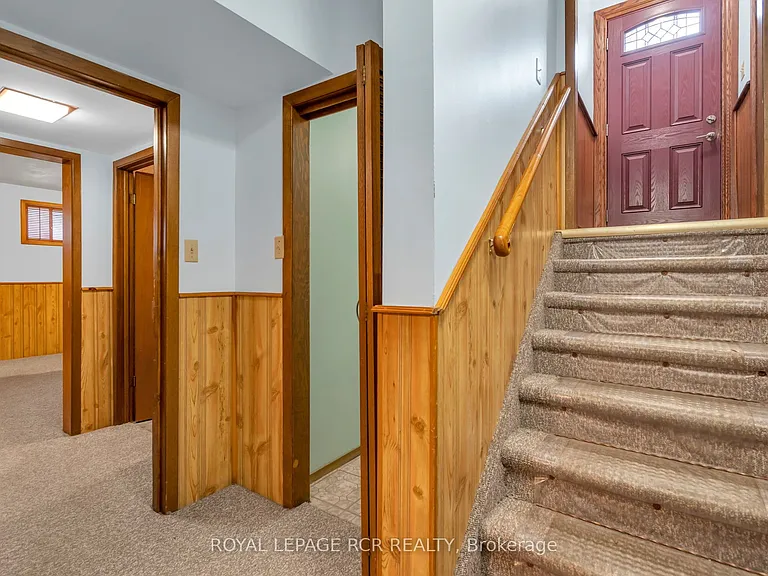 126 Nelson St W #A — Photo 8