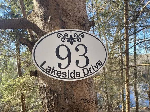 93 Lakeside Drive, North Stonington, CT 06359