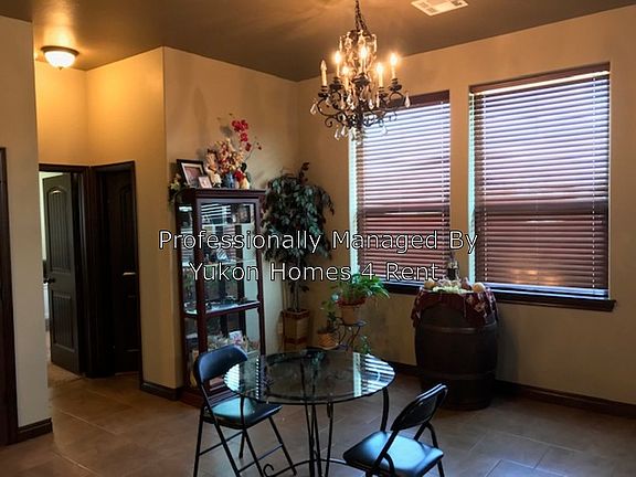 2nd image of 3912 Chesterfield Pl