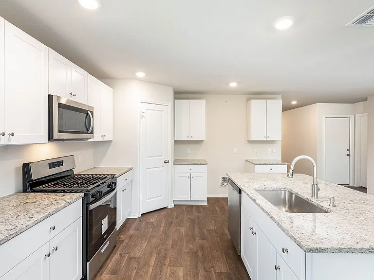 5115 Greywacke Trl — Photo 2