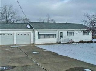 2954 Newton Dr, Zanesville, OH 43701