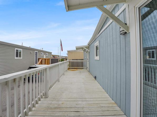 630 6th Ave, Pacifica, CA 94044