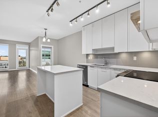 1728 Gilmore Ave #303, Burnaby, BC V5C 0L3