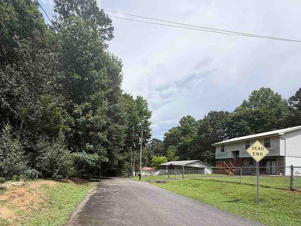 2nd image of 632 W 63rd St