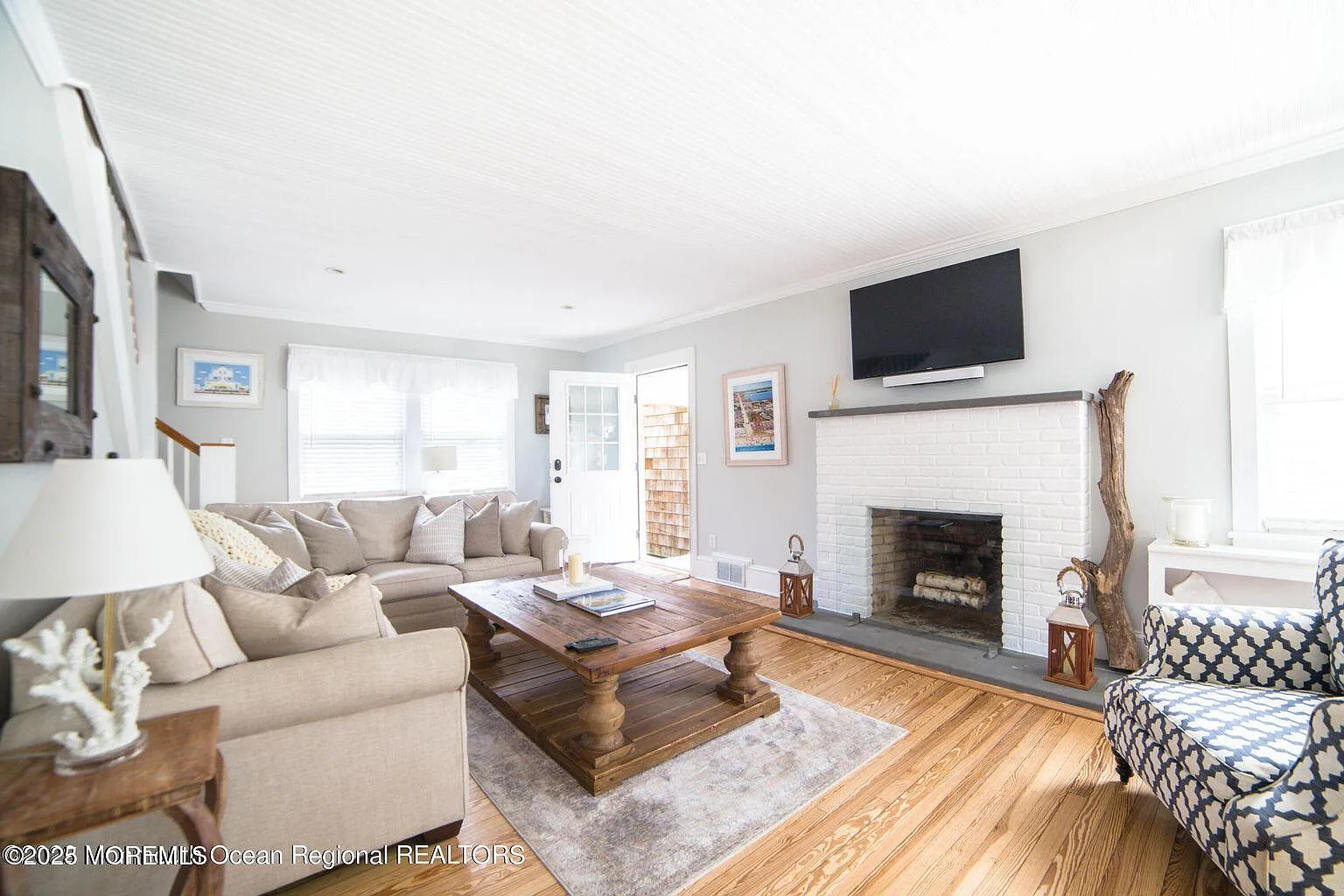 6 bed, 3.5 bath, 2466 sqft, $12,000 — Photo 4