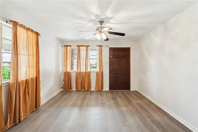 3 bed, 2.0 bath, 1551 sqft, $2,000 — Photo 2