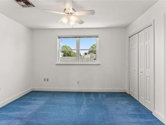 3rd image of 4233 Indiana Ave