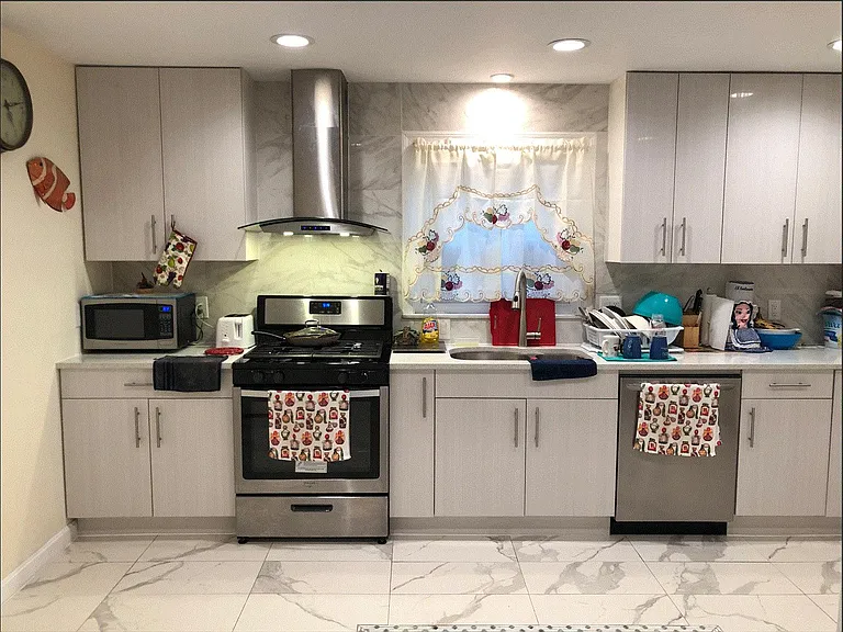 12 Shawmut St #2 — Photo 6