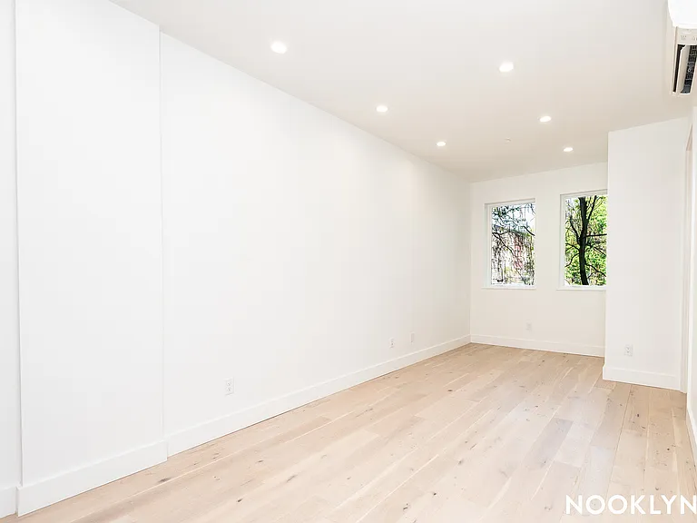 485 Tompkins Ave #2C — Photo 2