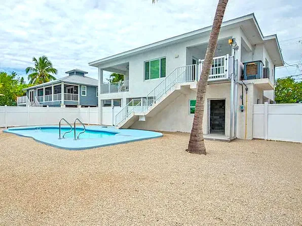 491 W Indies Dr, Ramrod Key, FL 33042