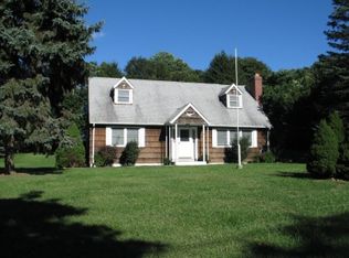 74 N Menantic Rd, Shelter Island, NY 11964