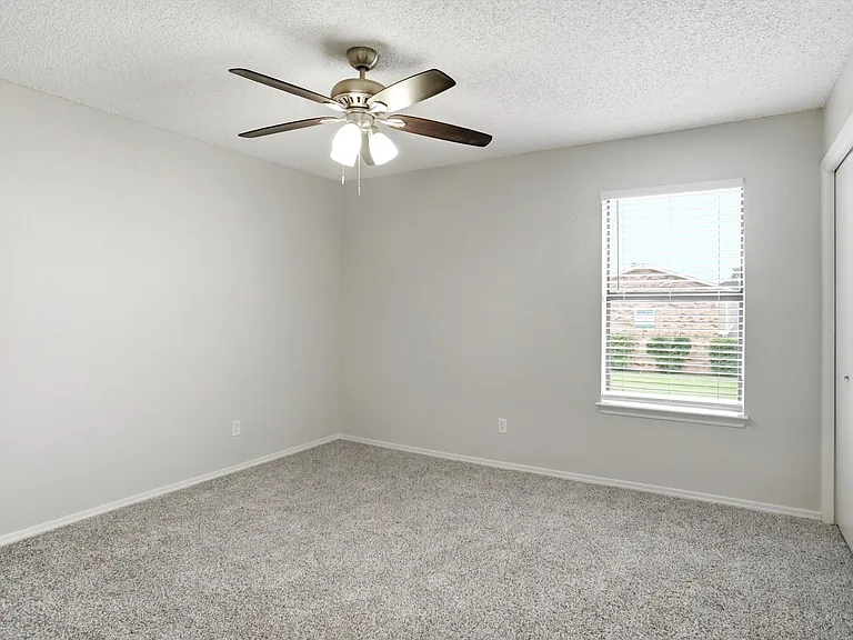 Secondary bedroom #2