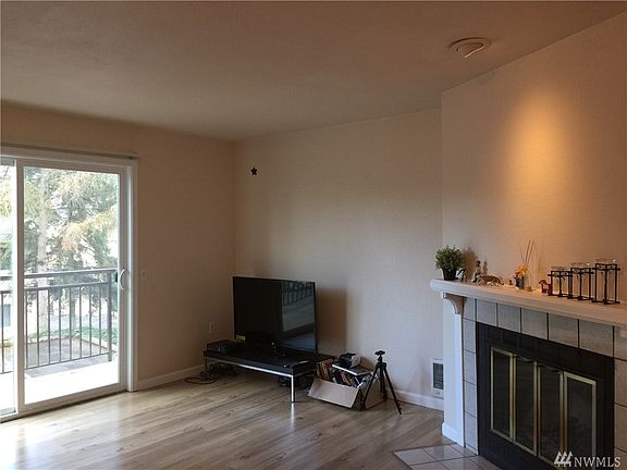 3rd image of 12735 NE 171st Ln #12735